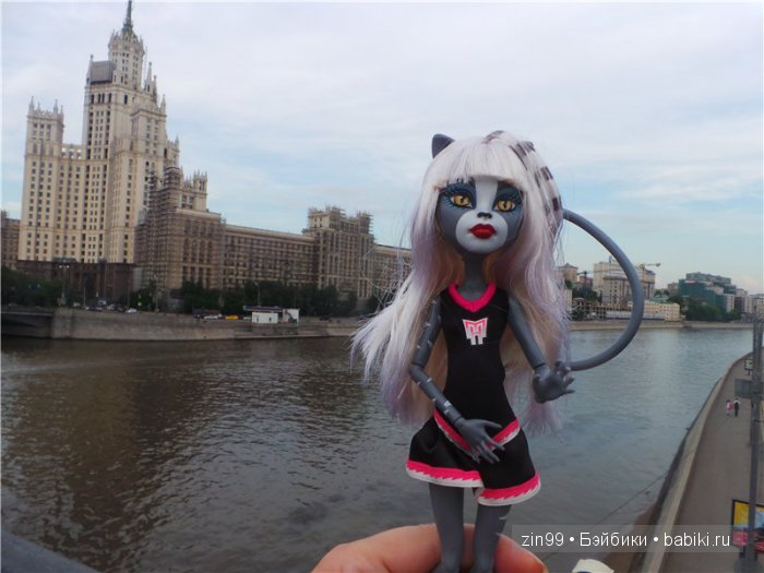 Монстры Хай снова в городе! И я говорю им Здравствуйте