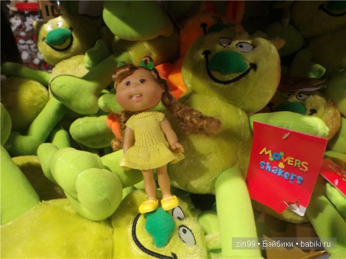 Cabbage Patch Kids dolls, на природе и в магазине