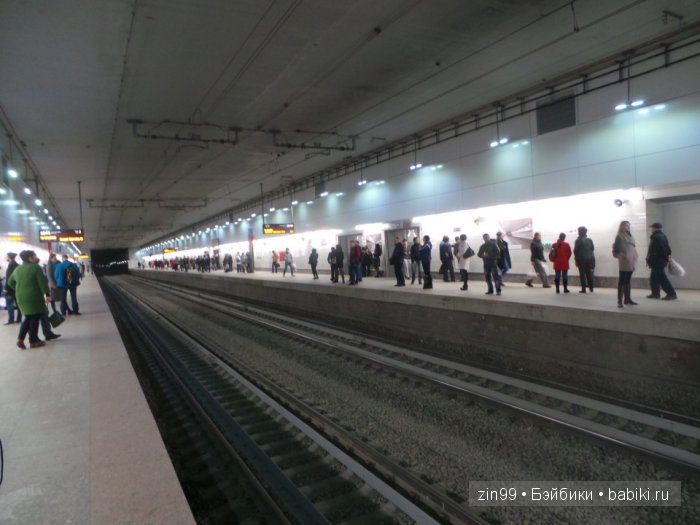 Путешествие внутри Москвы, мальчика Бана-на