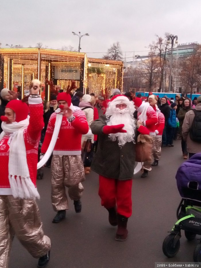 С наступающим Новым годом! Ёлки, Москва, Фейсинки