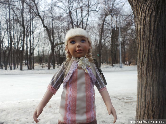Субботняя прогулка в парке с куклой LeeAnn