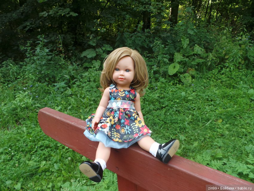 С приездом девочки от Азул, Vestida de Azul