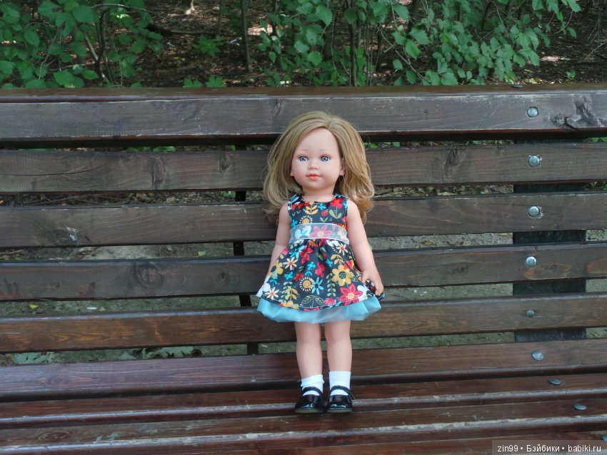 С приездом девочки от Азул, Vestida de Azul