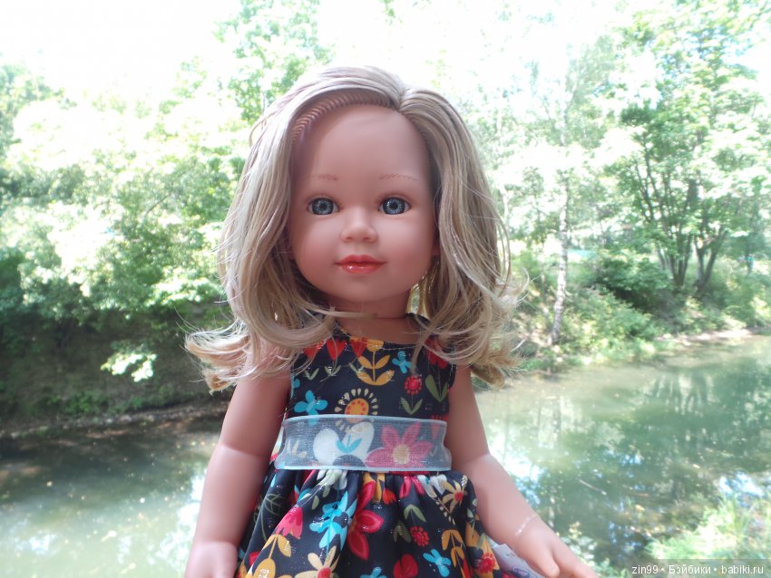 С приездом девочки от Азул, Vestida de Azul