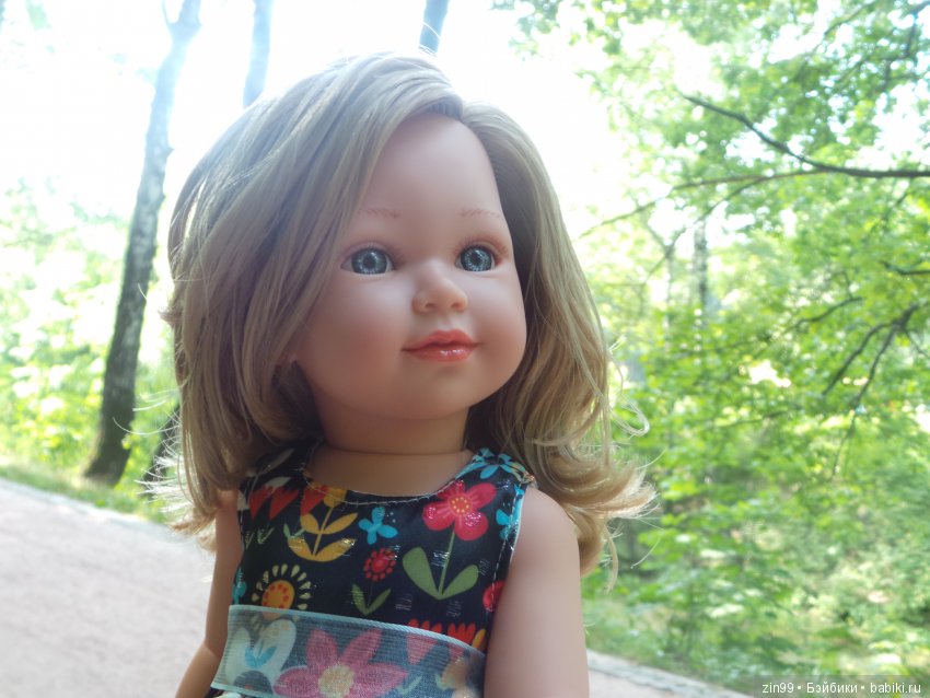 С приездом девочки от Азул, Vestida de Azul