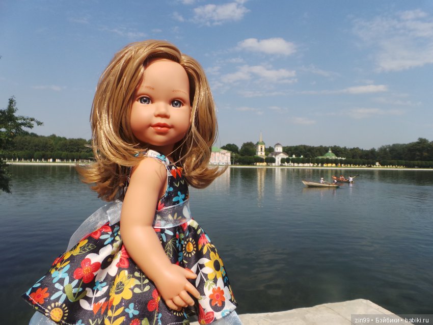 С приездом девочки от Азул, Vestida de Azul