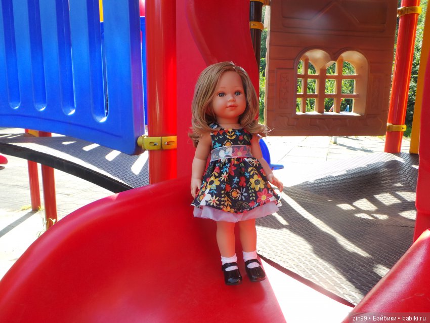 С приездом девочки от Азул, Vestida de Azul