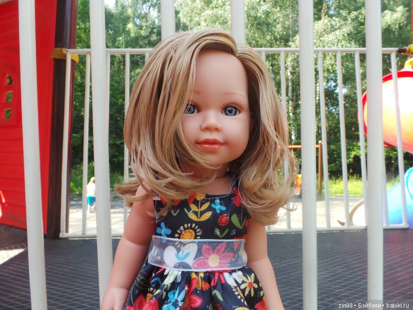 С приездом девочки от Азул, Vestida de Azul