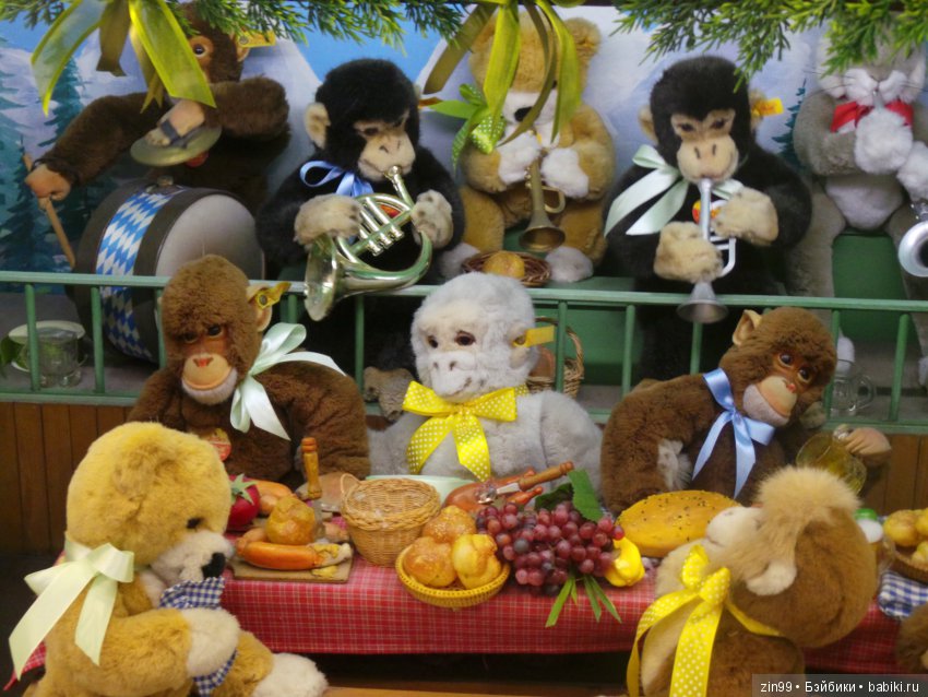 Прогулка в магазины! Или Лилочка домик выбирает