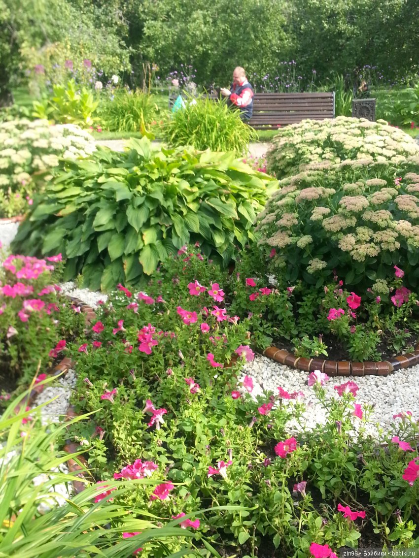 Новые наряды, или прогулка в Коломенское? Скорее и то и другое