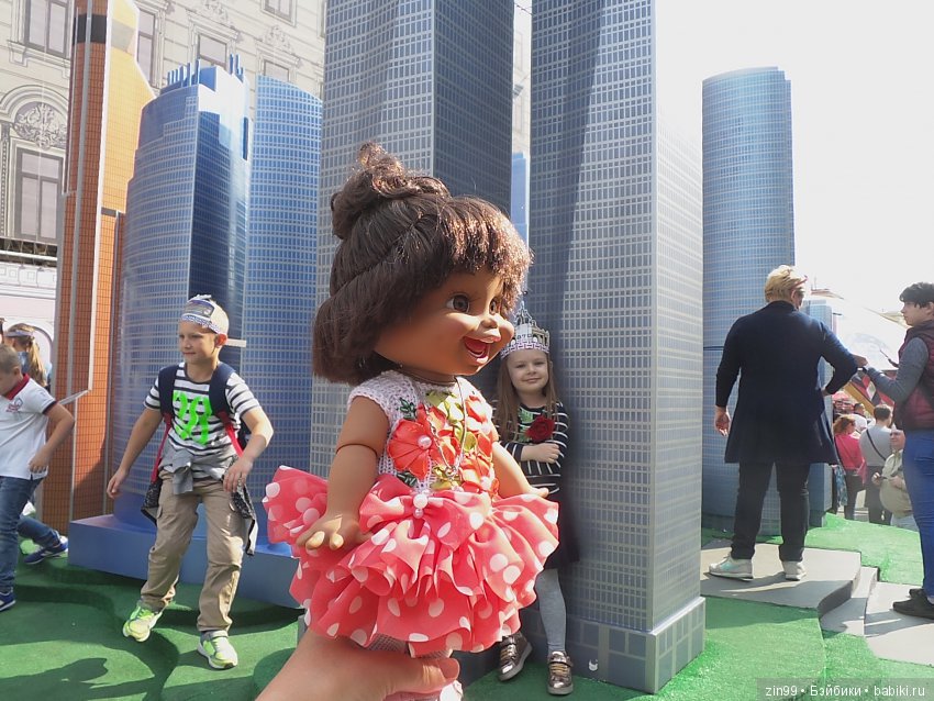 Москве 870 лет, она отмечает день города! Фоторепортаж, вместе с куклой Натали