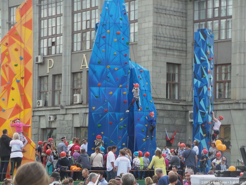 Москве 870 лет, она отмечает день города! Фоторепортаж, вместе с куклой Натали