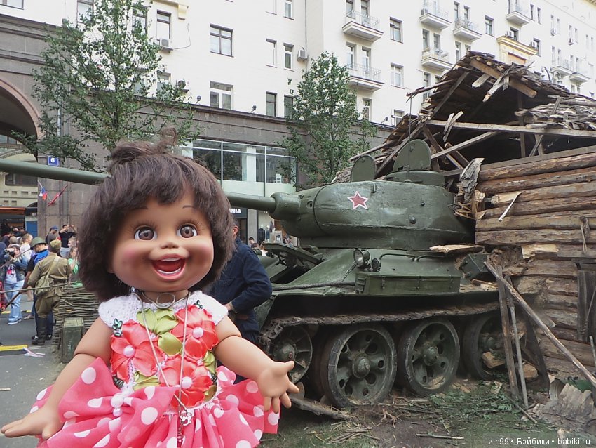 Москве 870 лет, она отмечает день города! Фоторепортаж, вместе с куклой Натали