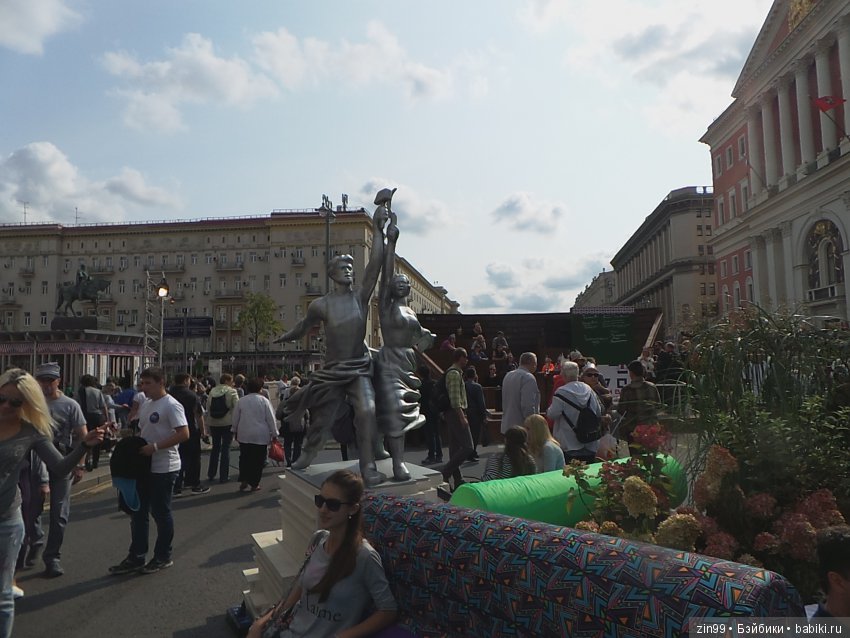 Москве 870 лет, она отмечает день города! Фоторепортаж, вместе с куклой Натали