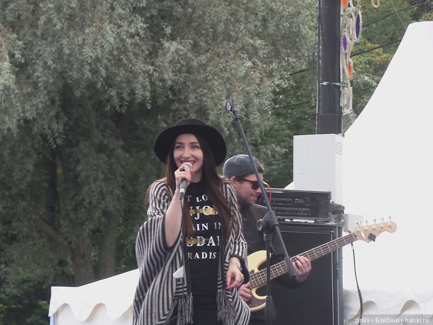 Прогулка в парке в день города с Амбер