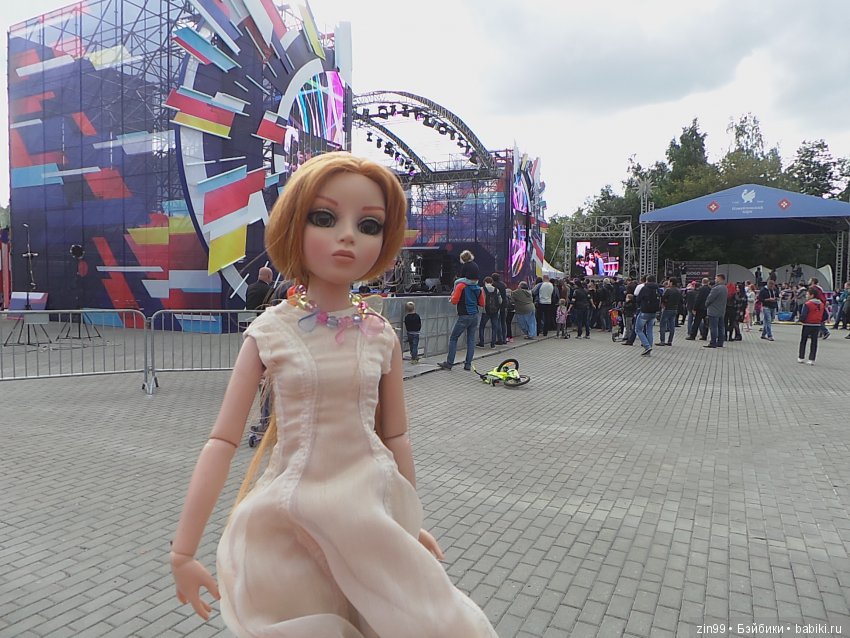 Прогулка в парке в день города с Амбер