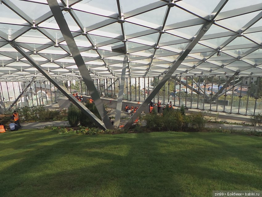 Парк Зарядье, в центре Москвы! С куклой Николеттой