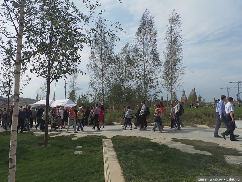 Парк Зарядье, в центре Москвы! С куклой Николеттой