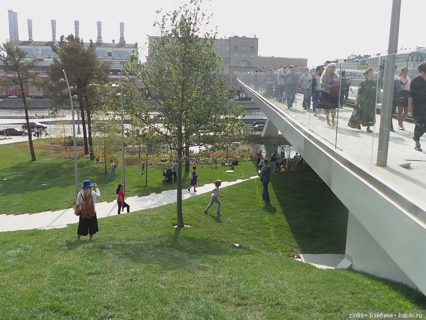 Парк Зарядье, в центре Москвы! С куклой Николеттой