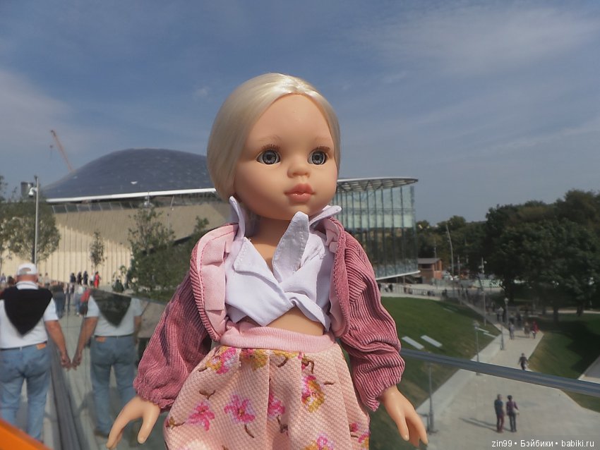 Парк Зарядье, в центре Москвы! С куклой Николеттой