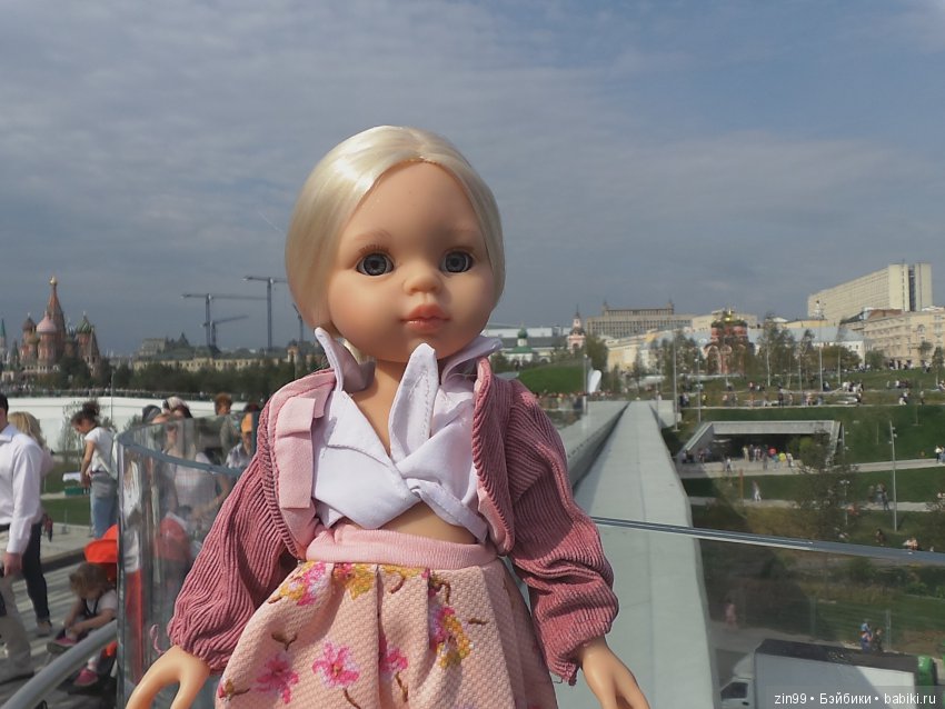 Парк Зарядье, в центре Москвы! С куклой Николеттой