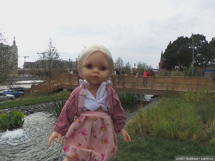 Парк Зарядье, в центре Москвы! С куклой Николеттой