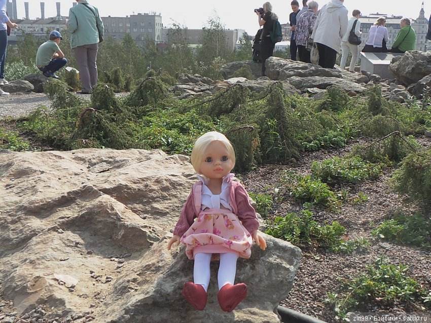 Парк Зарядье, в центре Москвы! С куклой Николеттой