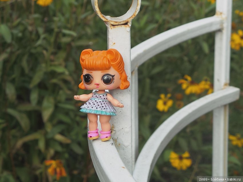 Маленькие девочки Лол и Капустка на прогулке в парках (фото 3)