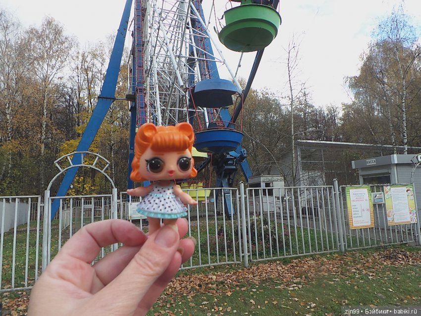 Маленькие девочки Лол и Капустка на прогулке в парках (фото 8)