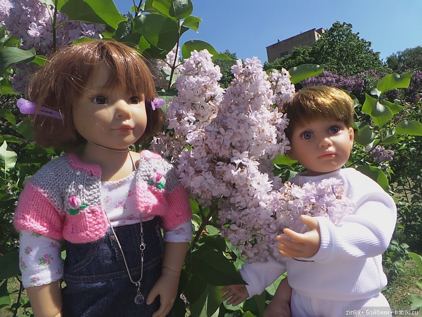 Бегом за запахом Сирени, кукло-встреча в саду Сирени