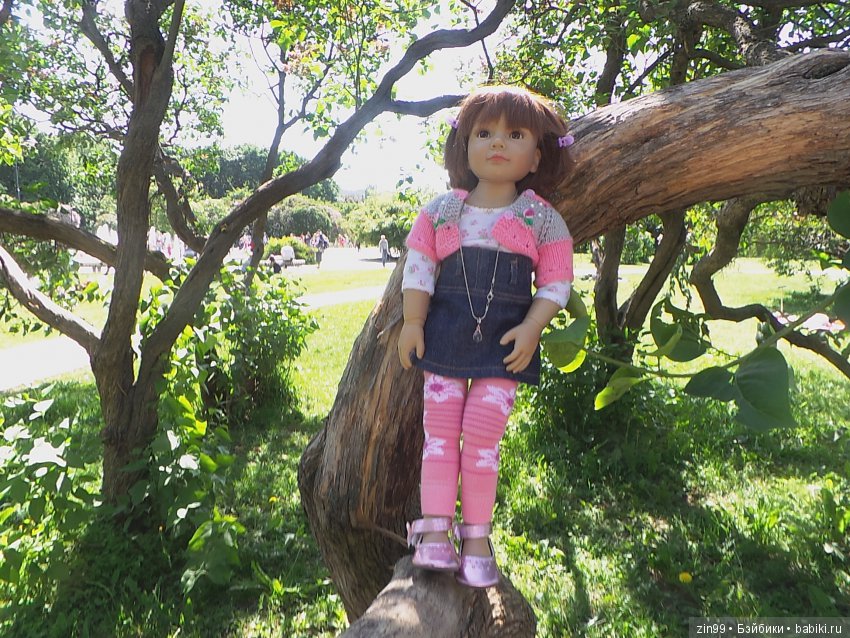 Бегом за запахом Сирени, кукло-встреча в саду Сирени