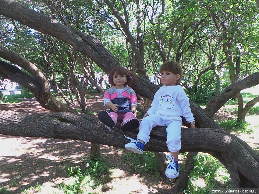 Бегом за запахом Сирени, кукло-встреча в саду Сирени