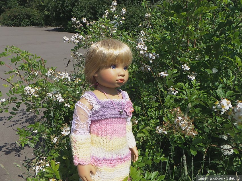 Воскресная прогулка в парк Кусково с кидзами, точнее куклами Kidz'n'Cats! Виртуально приглашаем всех на прогулку