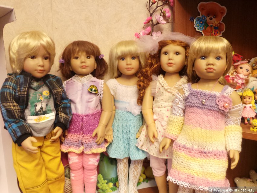 Воскресная прогулка в парк Кусково с кидзами, точнее куклами Kidz'n'Cats! Виртуально приглашаем всех на прогулку