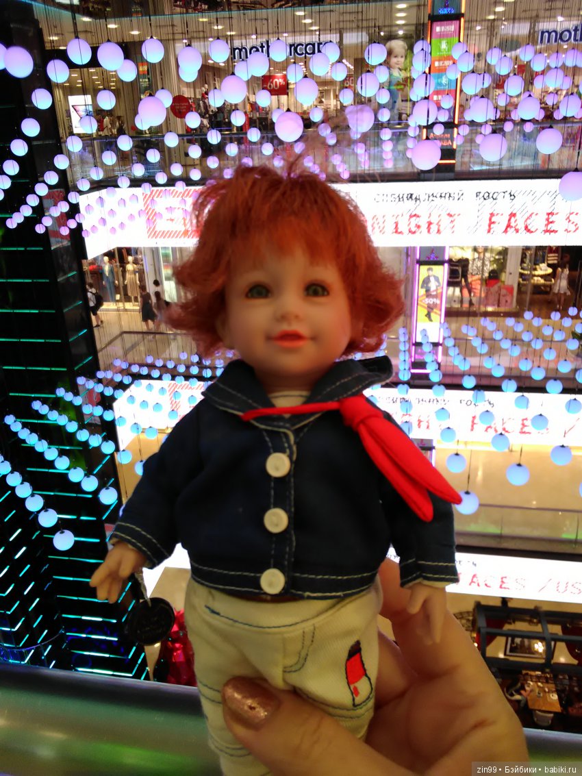 Небольшое путешествие Люси, мини adora, воскресным днём