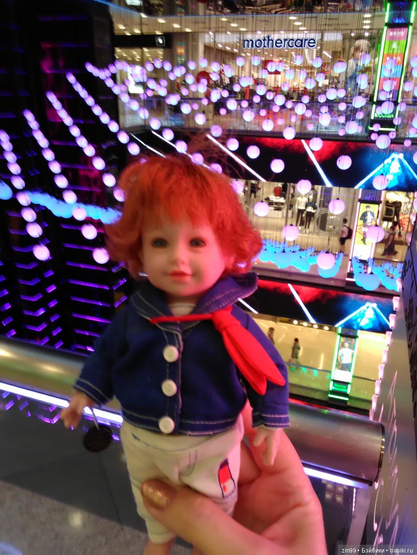 Небольшое путешествие Люси, мини adora, воскресным днём