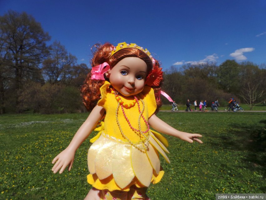 Воскресная прогулка с веселой девочкой в Ботаническом саду