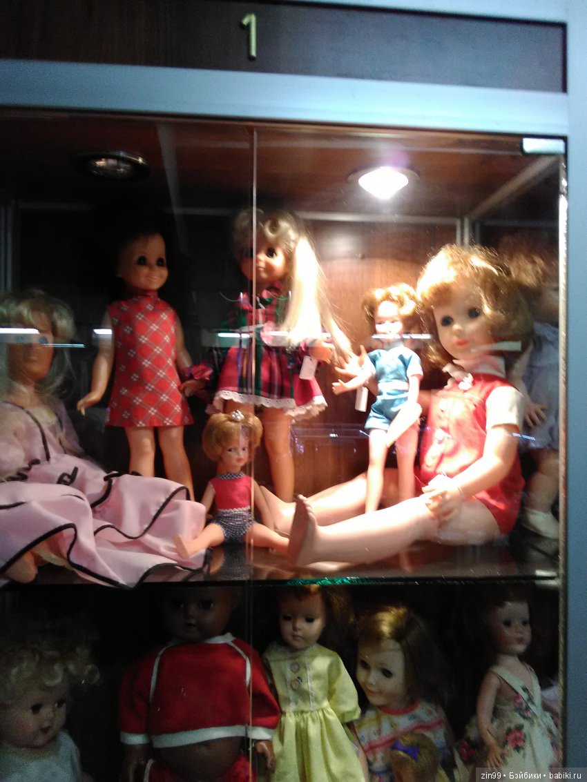 Блошиный рынок "РЕТРО" - завод "Кристалл", сегодня 27 октября 2018 года