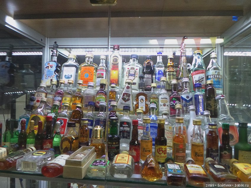 Блошиный рынок "РЕТРО" - завод "Кристалл", сегодня 27 октября 2018 года