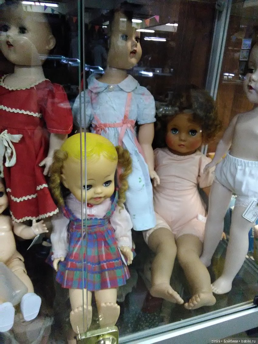 Блошиный рынок "РЕТРО" - завод "Кристалл", сегодня 27 октября 2018 года