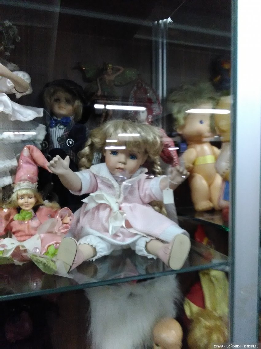 Блошиный рынок "РЕТРО" - завод "Кристалл", сегодня 27 октября 2018 года