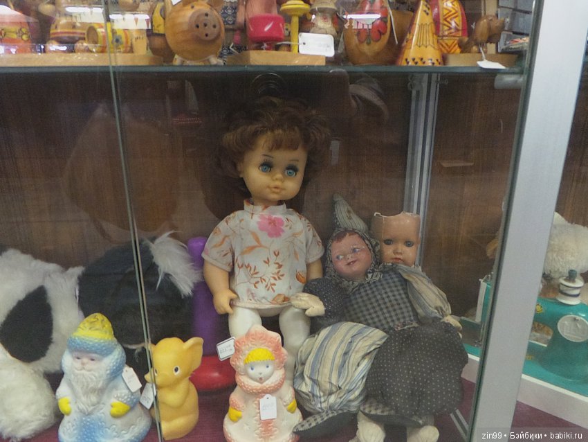 Блошиный рынок "РЕТРО" - завод "Кристалл", сегодня 27 октября 2018 года