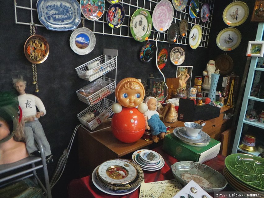 Блошиный рынок "РЕТРО" - завод "Кристалл", сегодня 27 октября 2018 года