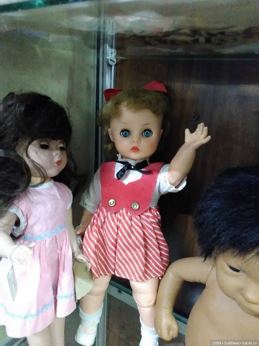 Блошиный рынок "РЕТРО" - завод "Кристалл", сегодня 27 октября 2018 года