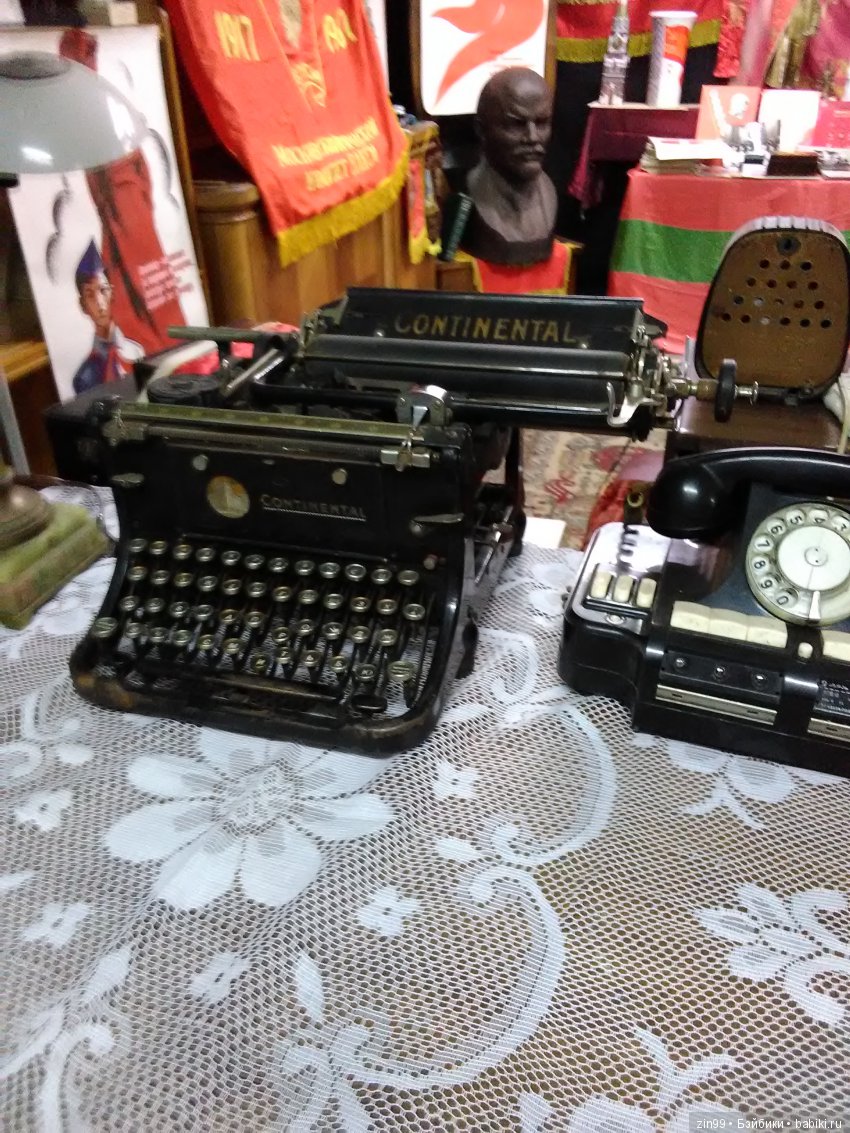 Блошиный рынок "РЕТРО" - завод "Кристалл", сегодня 27 октября 2018 года