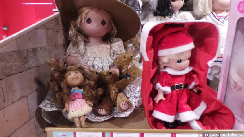 Прогулка в центральный детский магазин с капусткой и не только