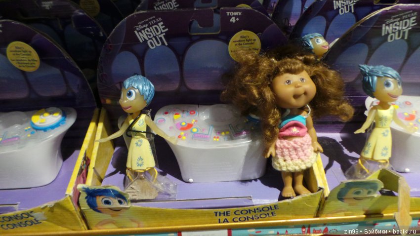 Прогулка в центральный детский магазин с капусткой и не только