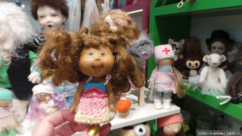 Прогулка в центральный детский магазин с капусткой и не только