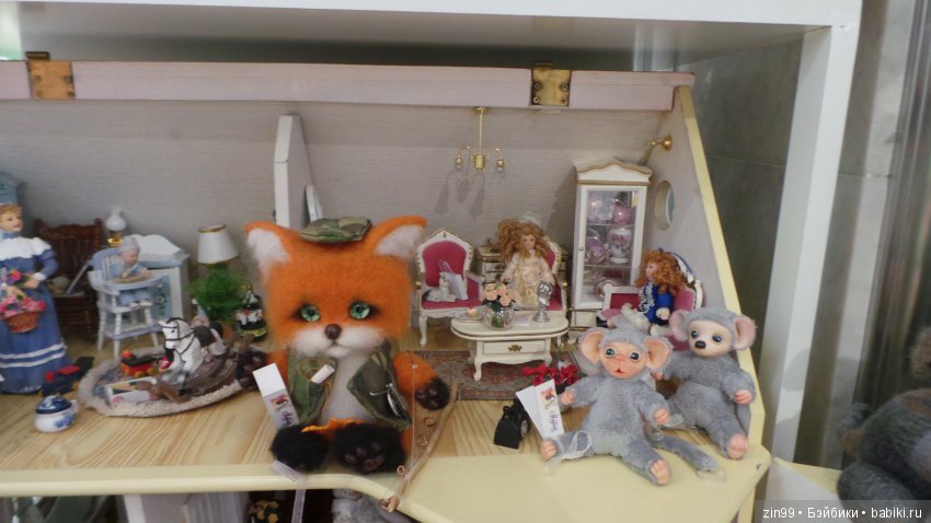 Прогулка в центральный детский магазин с капусткой и не только