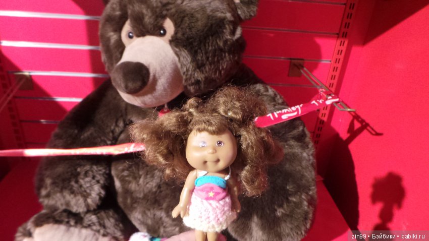 Прогулка в центральный детский магазин с капусткой и не только